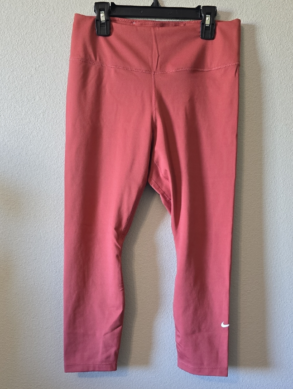Nike Terra Cotta Dri-Fit Capri Leggings